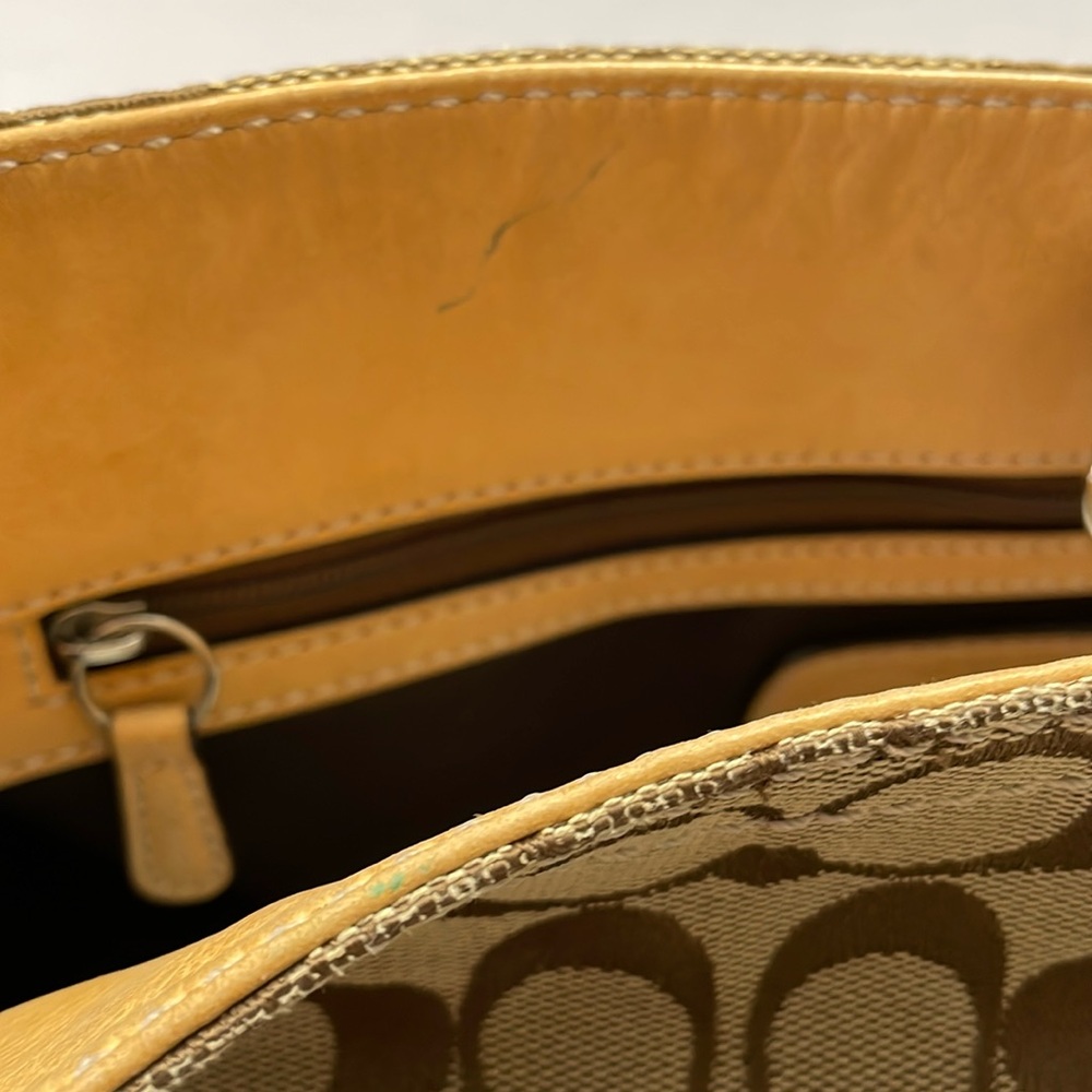 Coach Vintage Hamptons Signature Hobo Khaki Tan - Picture 10 of 13